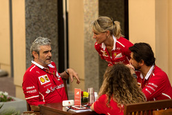 Maurizio Arrivabene, Ferrari Takım Patronu ve Britta Roeske