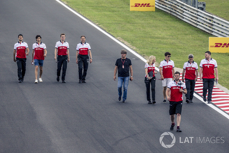 Charles Leclerc, Sauber walks the track