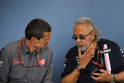 Guenther Steiner, Takım patronu, Haas F1 Team ve Dr. Vijay Mallya, Force India Formula One Team