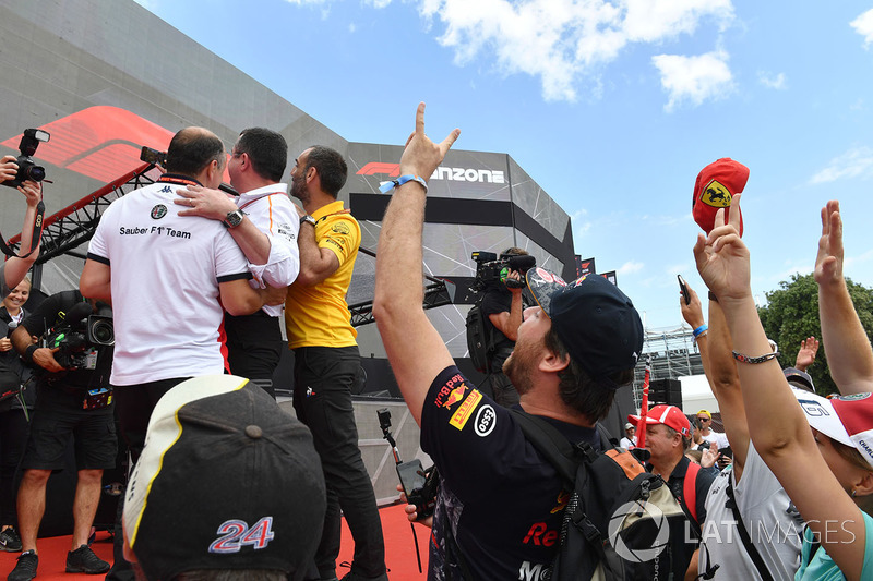 Frederic Vasseur, Sauber, Team Principal, Eric Boullier, McLaren Racing Director, Cyril Abiteboul, Renault Sport F1
