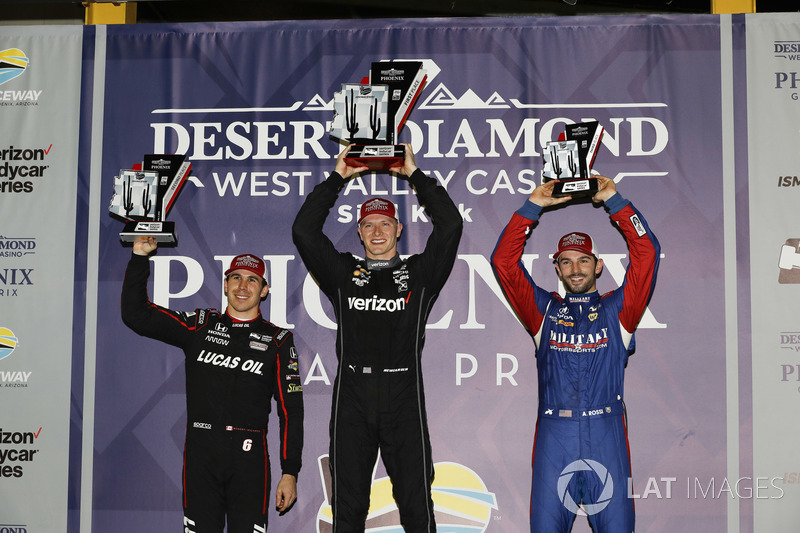 Second place Robert Wickens, Schmidt Peterson Motorsports Honda, winner Josef Newgarden, Team Penske Chevrolet, third place Alexander Rossi, Andretti Autosport Honda, podium
