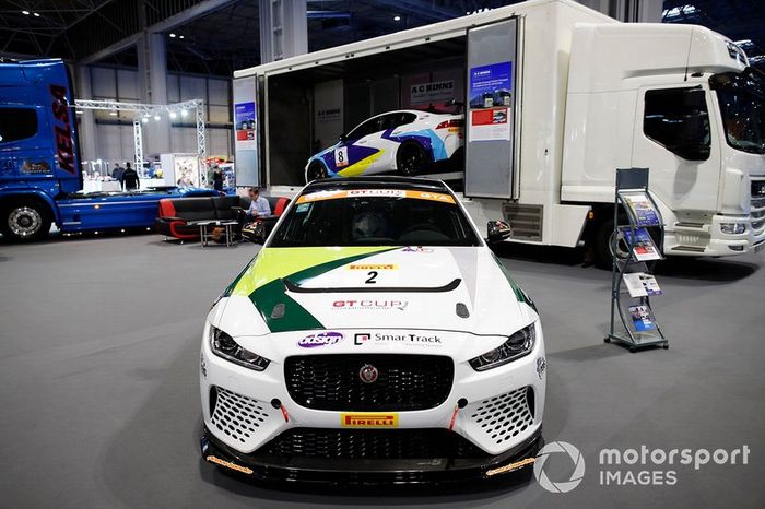 Un Jaguar en el Autosport International 2020
