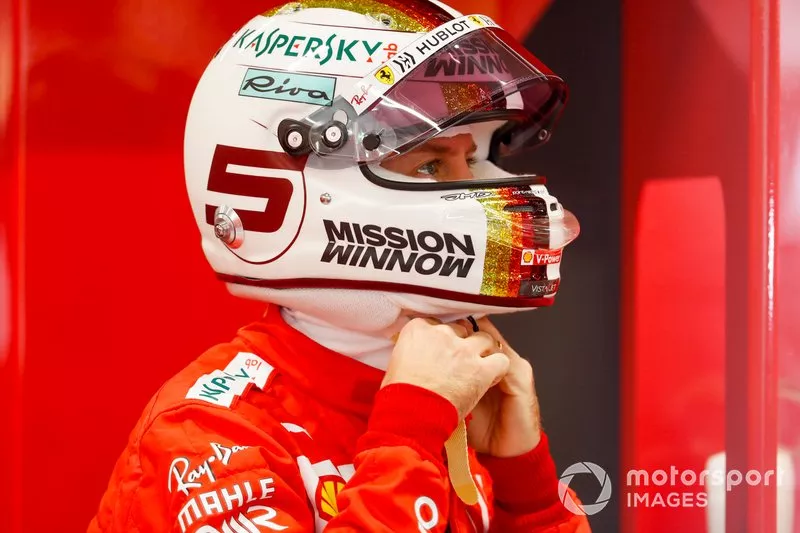 El casco Rosso Barchetta, GP Brasil 2019