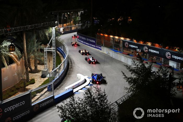 Rene Rast, NEOM McLaren Formula E Team, e-4ORCE 04, Pascal Wehrlein, Porsche, Porsche 99X Electric Gen3, Edoardo Mortara, Maserati Racing, Maserati Tipo Folgore