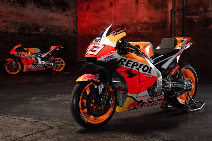 Moto di Marc Marquez, Repsol Honda Team, Pol Espargaro, Repsol Honda Team