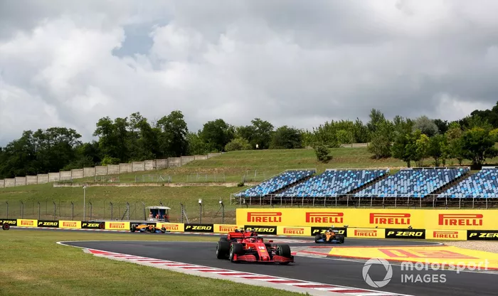 Charles Leclerc, Ferrari SF1000, Carlos Sainz Jr., McLaren MCL35, Lando Norris, McLaren MCL35 