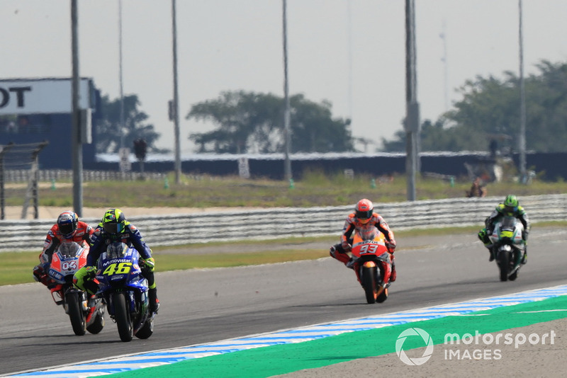 Валентино Россі, Yamaha Factory Racing, Андреа Довіціозо, Ducati Team