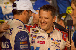 Sieger und Champion Jimmie Johnson, Hendrick Motorsports, Chevrolet mit Tony Stewart, Stewart-Haas R