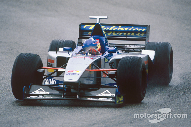 Dezember 1999: Fernando Alonso