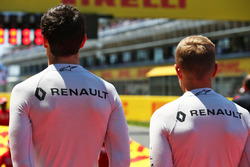 (L to R): Jolyon Palmer, Renault Sport F1 Team and team mate Kevin Magnussen, Renault Sport F1 Team