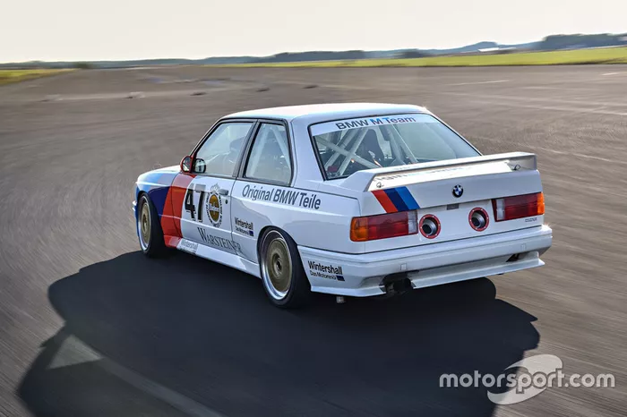 BMW M3 DTM E30