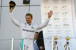 Podio: ganador Nico Rosberg, Mercedes AMG F1 Team