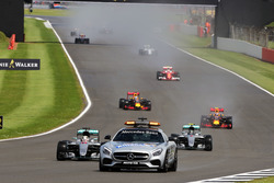 Льюіс Хемілтон, Mercedes AMG F1 W07 Hybridпозаду автомобіля безпеки