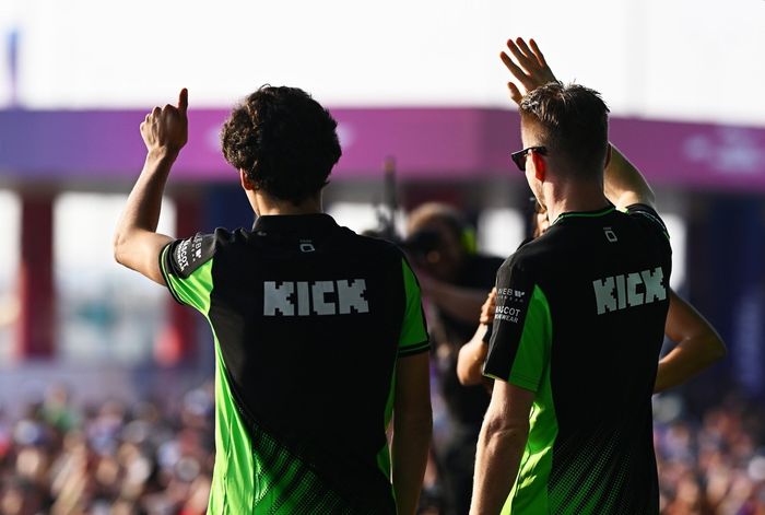 Nico Hulkenberg, Sauber, Gabriel Bortoleto, Sauber