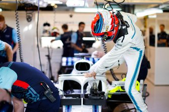 Robert Kubica, Williams Martini Racing, entera nell'abitacolo della sua monoposto