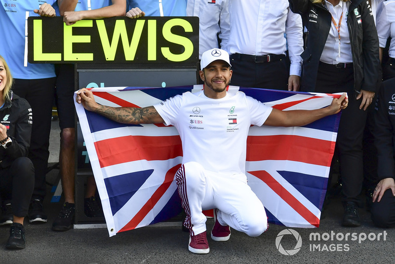 Lewis Hamilton, Mercedes AMG F1, merayakan gelar kelimanya