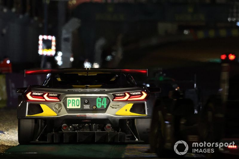 #64 Corvette Racing Chevrolet Corvette C8.R LMGTE Pro, Tommy Milner, Nicholas Tandy, Alexander Sims 