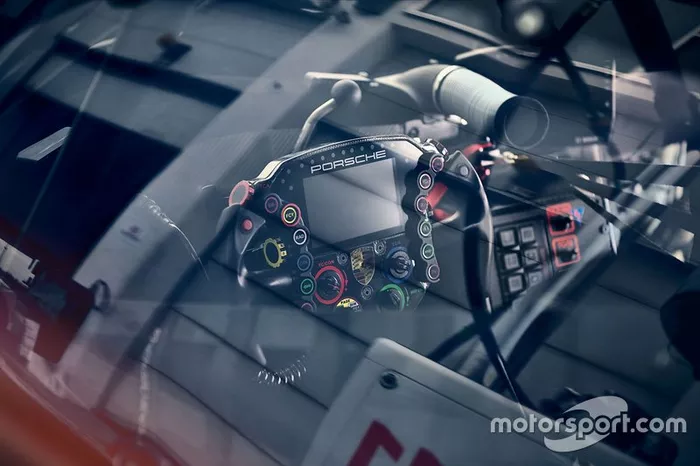 Porsche 911 RSR 2019