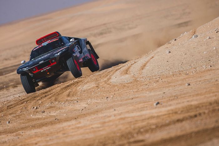 #200 Team Audi Sport Audi: Stéphane Peterhansel, Edouard Boulanger