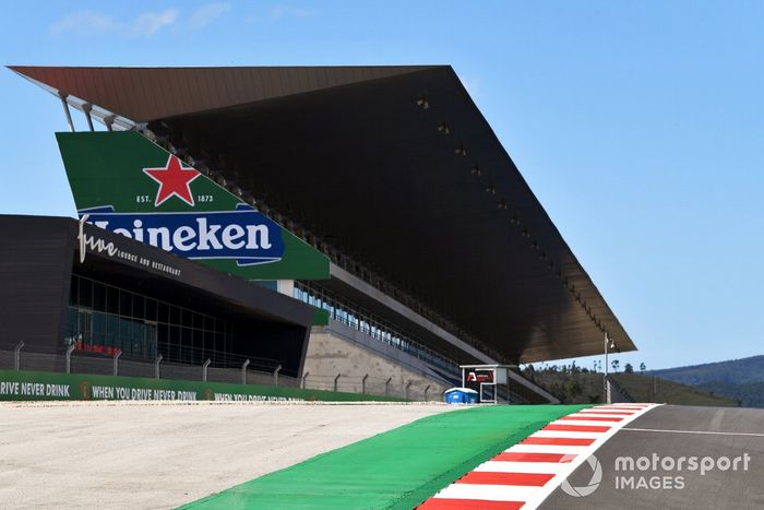 Aspectos del circuito de Portimao