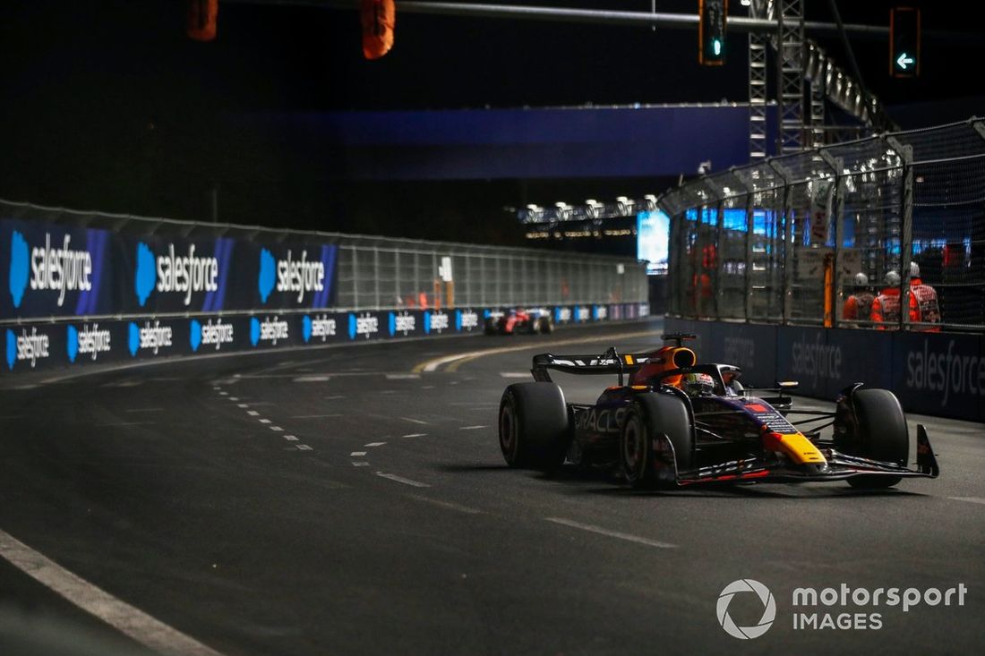 Max Verstappen, Red Bull Racing RB19, Charles Leclerc, Ferrari SF-23