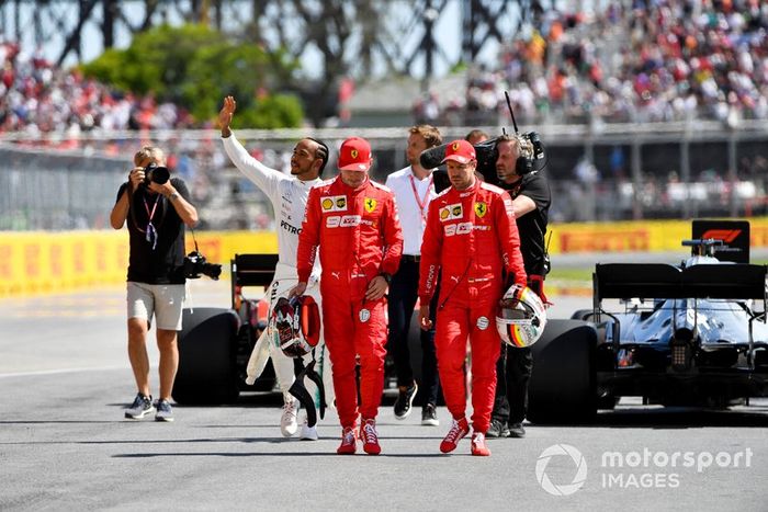 Leclerc e Vettel, conversam após o treino classificatório