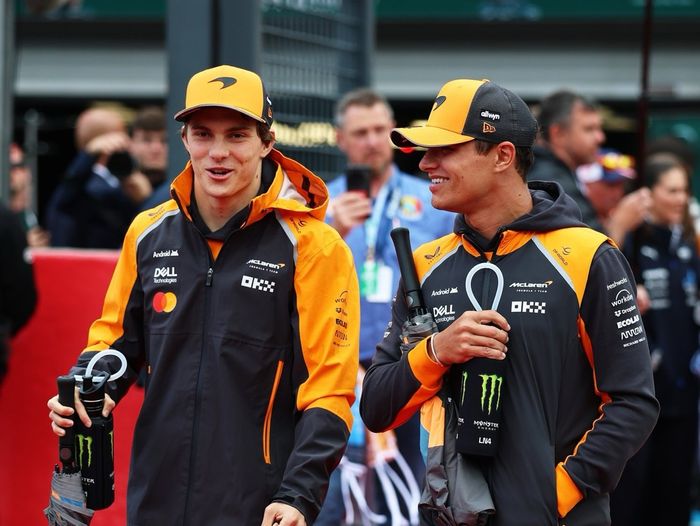 Lando Norris, McLaren, Oscar Piastri, McLaren