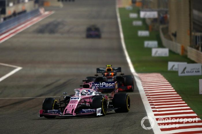 Sergio Perez, Racing Point RP19, Pierre Gasly, Red Bull Racing RB15