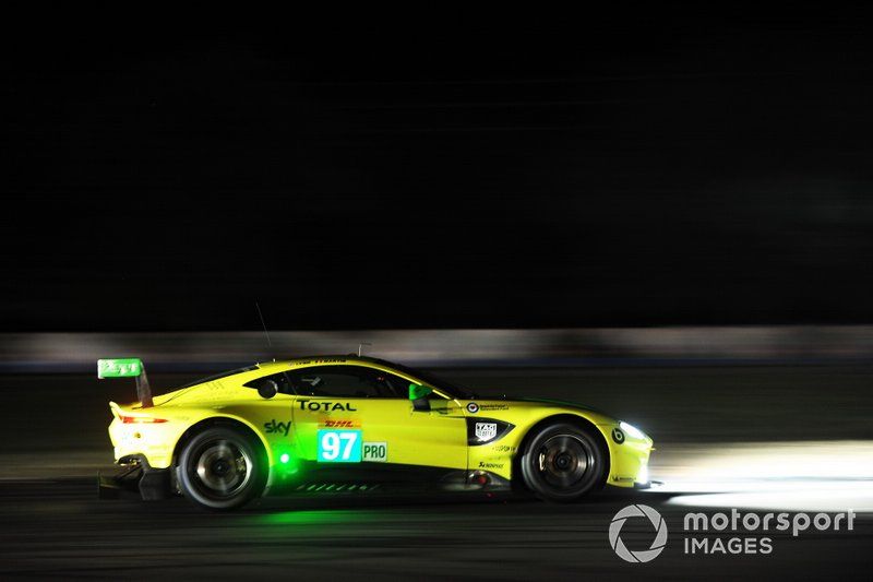 #97 Aston Martin Racing Aston Martin Vantage AMR: Alex Lynn, Maxime Martin