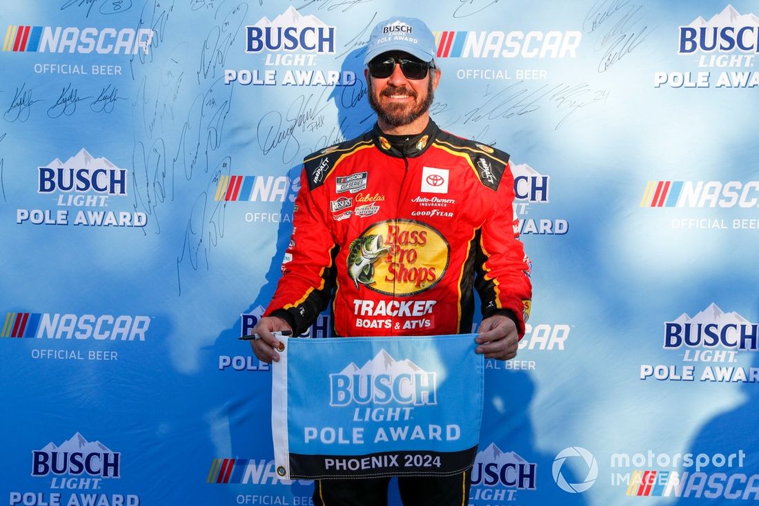 Martin Truex Jr, Joe Gibbs Racing, Bass Pro Shops Toyota Camry