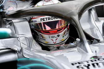 Lewis Hamilton, Mercedes AMG F1 W09 on the grid