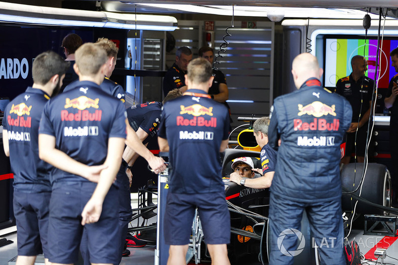 П'єр Гаслі, Red Bull Racing RB14