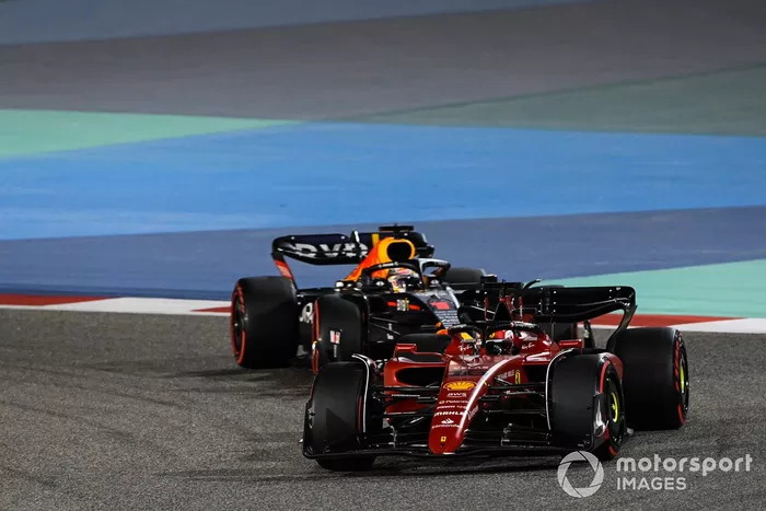 Charles Leclerc, Ferrari F1-75, Max Verstappen, Red Bull Racing RB18