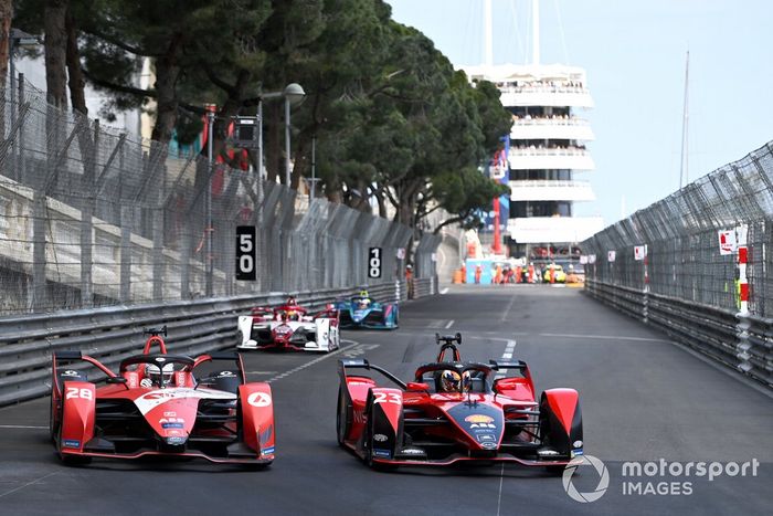 Sebastien Buemi, Nissan e.Dams, Nissan IM03, Oliver Askew, Andretti Motorsport, BMW iFE.21