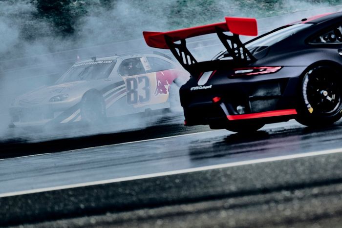 Nascar y Porsche GT2 RS