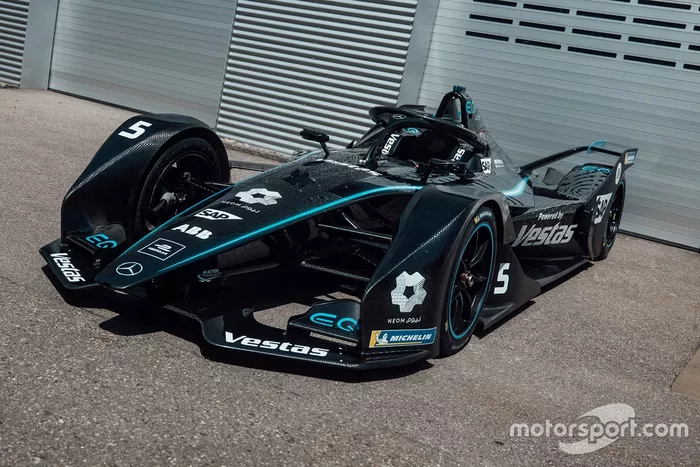Mercedes-Benz EQ Silver Arrow 01 black livery 