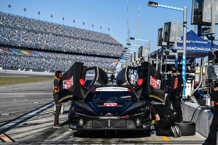 #59 RLL Team McLaren, McLaren 720S GT3 EVO