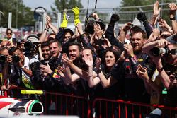 Red Bull Racing celebran victoria de Max Verstappen, Red Bull Racing en parc ferme