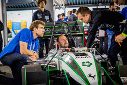 #026 Greenteam Stuttgart tijdens de wetpad op FSG