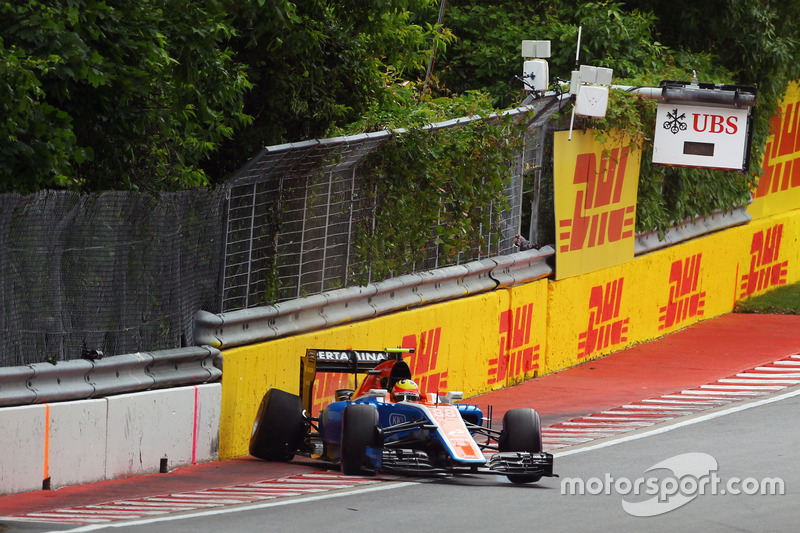 Rio Haryanto, Manor Racing MRT05 va a sbattere durante le qualifiche