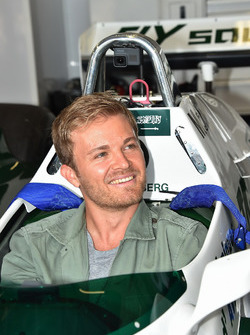 Нико Росберг за рулем Williams FW08 своего отца Кеке Росберга