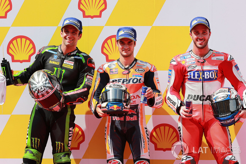 A primeira fila do GP da Malásia: Dani Pedrosa, Repsol Honda Team, Johann Zarco, Monster Yamaha Tech 3 e Andrea Dovizioso, Ducati Team