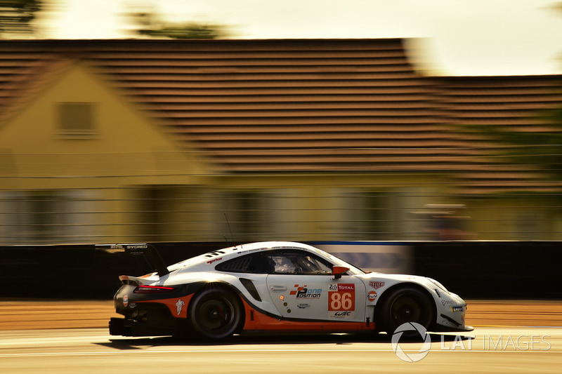 Майкл Уэйнрайт, Бенджамин Баркер, Александр Дэвисон, Gulf Racing UK, Porsche 911 RSR (№86)