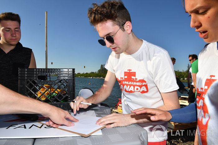 La carrera de balsas