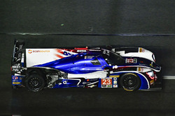 #23 United Autosports Ligier LMP2, P: Phil Hanson, Lando Norris, Fernando Alonso pit stop damage tir
