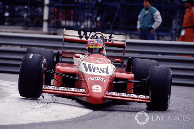12. <img src="https://cdn-8.motorsport.com/static/img/cfp/0/0/0/100/108/s3/italy-2.jpg" alt="" width="20" height="12" /> Piercarlo Ghinzani, 76 Grandes Premios (1981, 1983-1989). Su mejor resultado es el 5° puesto (en Dallas 1984).