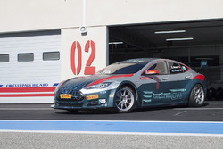 El Tesla Model S P85+ en Paul Ricard