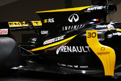 Renault Sport F1 Team RS17-motorkap en achtervleugel