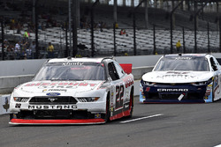 Joey Logano, Team Penske Ford, William Byron, JR Motorsports Chevrolet