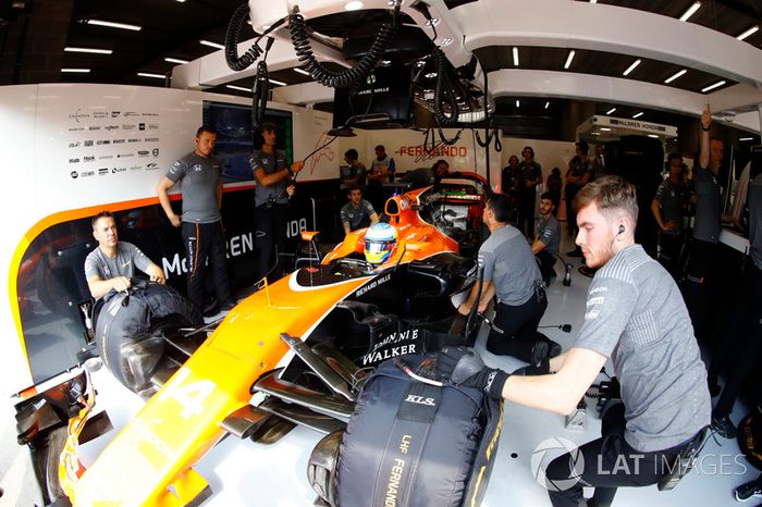 Fernando Alonso, McLaren MCL32